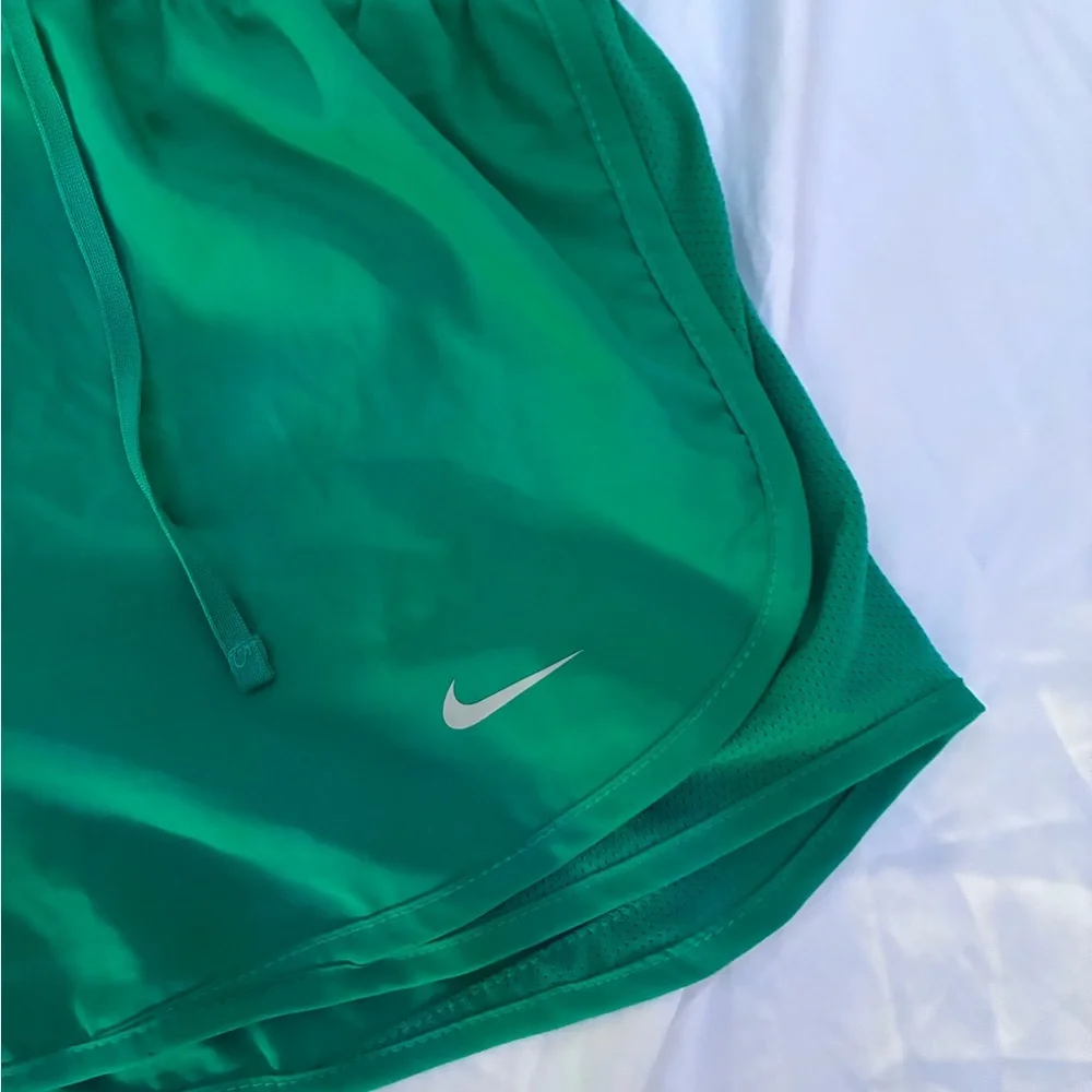 Royal Green Nike Women’s Shorts - Picture 2 of 4